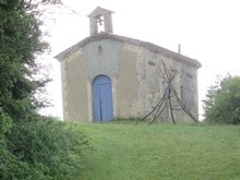 Chapelle des Granges de Lesches chez Marcel Legaut.JPG